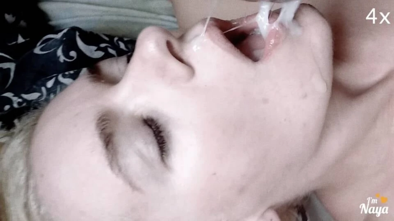 Nicole Black – Gehoorzame zwarte mannen doen de grillen van een anale bitch